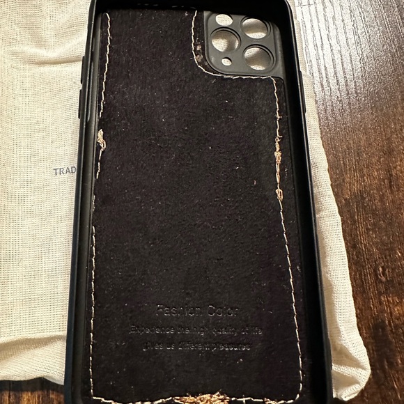 Holtz The Switch 4-in-1 Leather iPhone Case PLUM - Picture 4 of 4